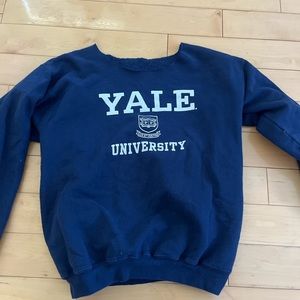 Navy blue yale cut off neck crewneck no stains